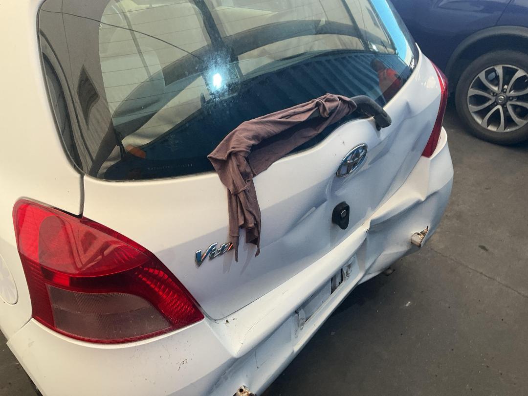 Photo '10' of Toyota Vitz