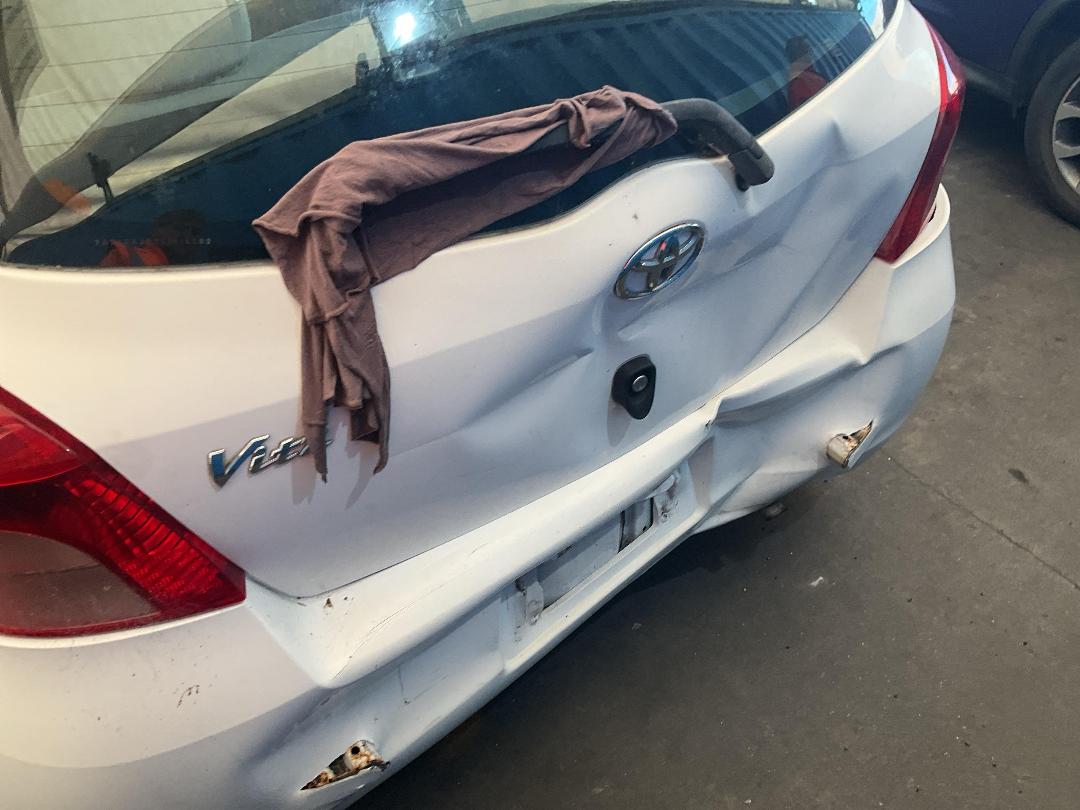 Photo '11' of Toyota Vitz