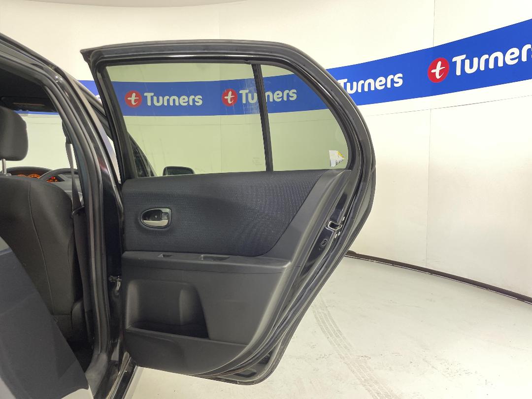 Photo '19' of Toyota Vitz