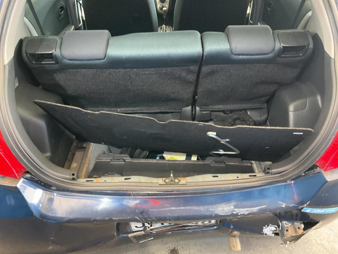 Photo '20' of Toyota Vitz