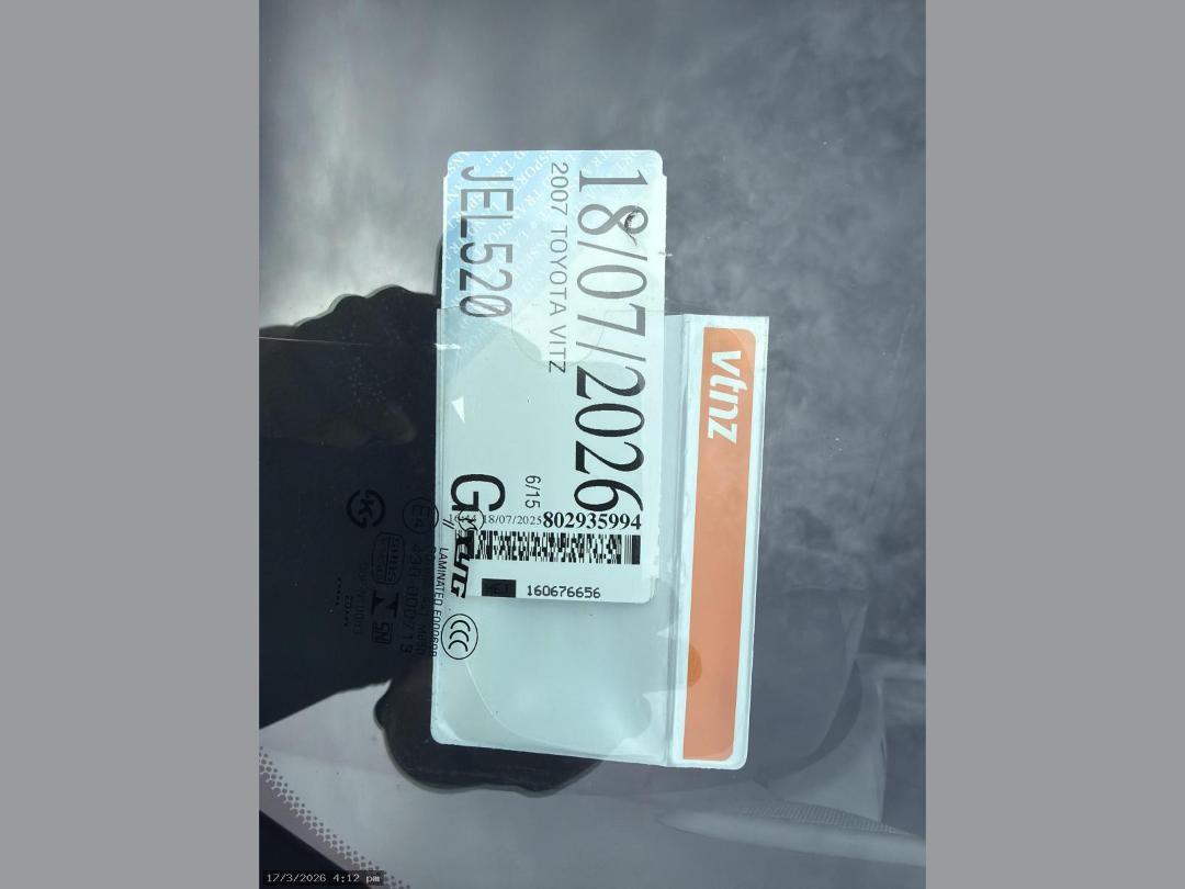 Photo '9' of Toyota Vitz