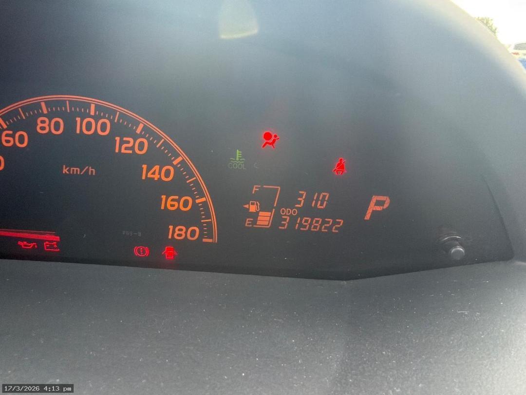 Photo '11' of Toyota Vitz