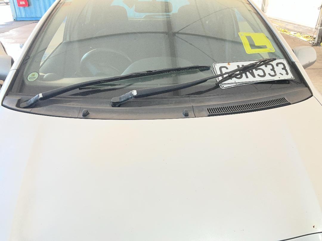 Photo '2' of Toyota Vitz