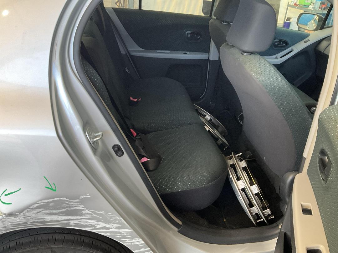 Photo '7' of Toyota Vitz