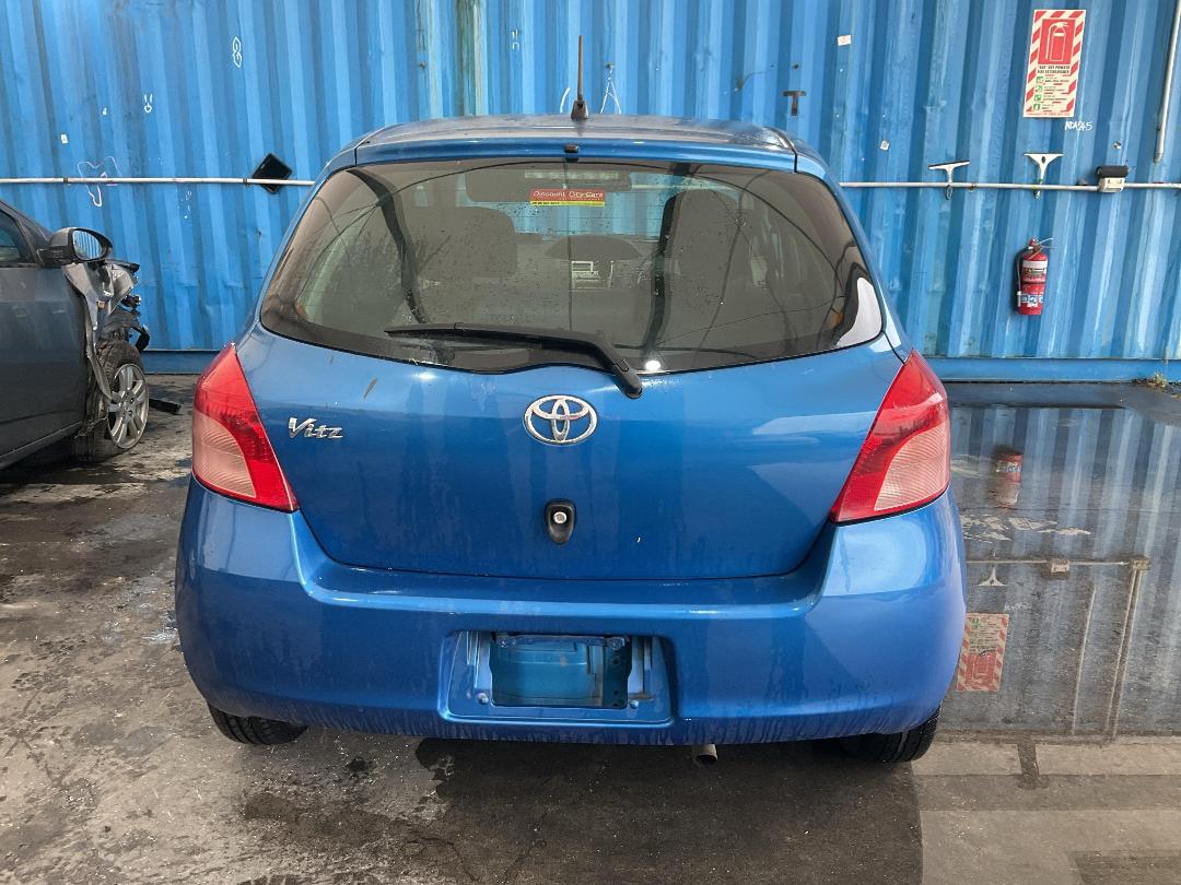 Photo '6' of Toyota Vitz