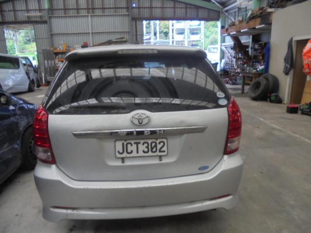 Photo '3' of Toyota Wish Photo '3' of Toyota Wish