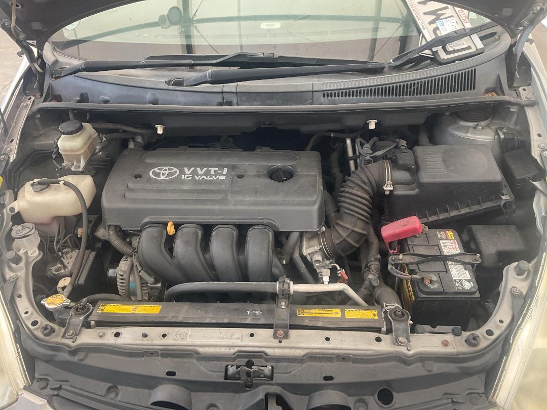 Photo '8' of Toyota Wish