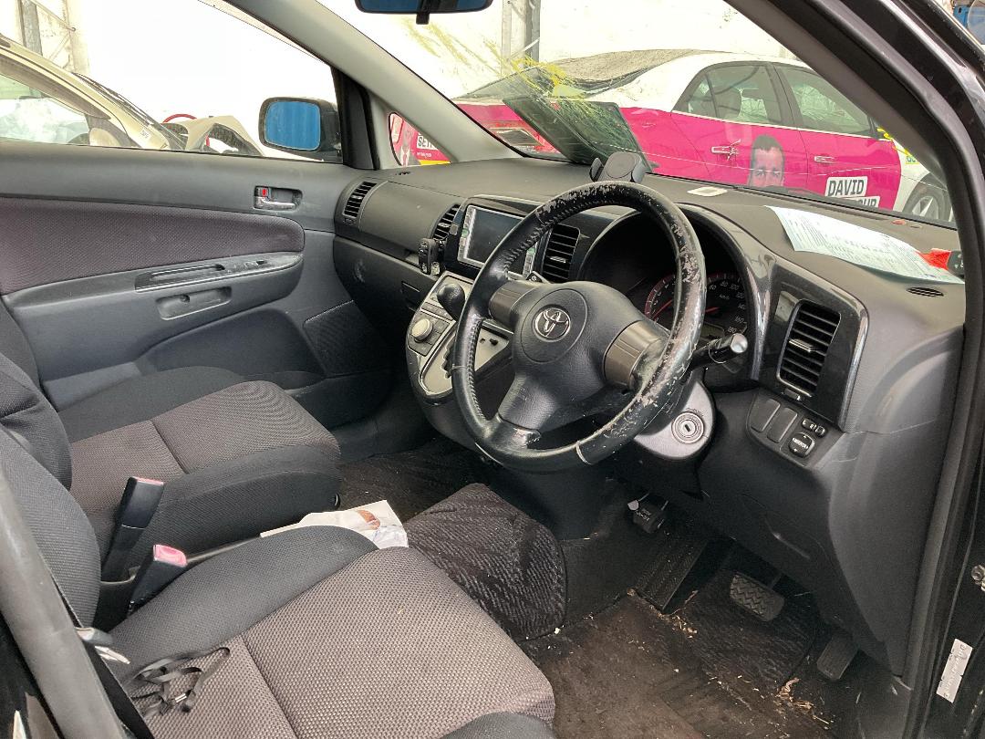 Photo '4' of Toyota Wish Photo '4' of Toyota Wish