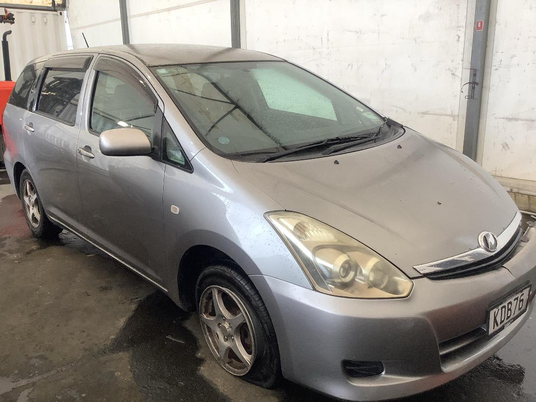 Photo '3' of Toyota Wish Photo '3' of Toyota Wish