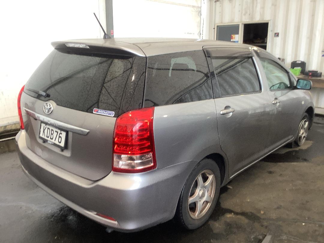 Photo '5' of Toyota Wish Photo '5' of Toyota Wish