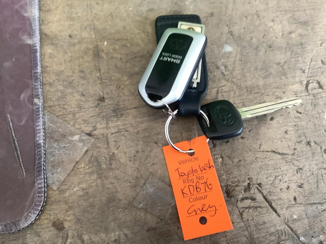 Photo '19' of Toyota Wish Photo '19' of Toyota Wish