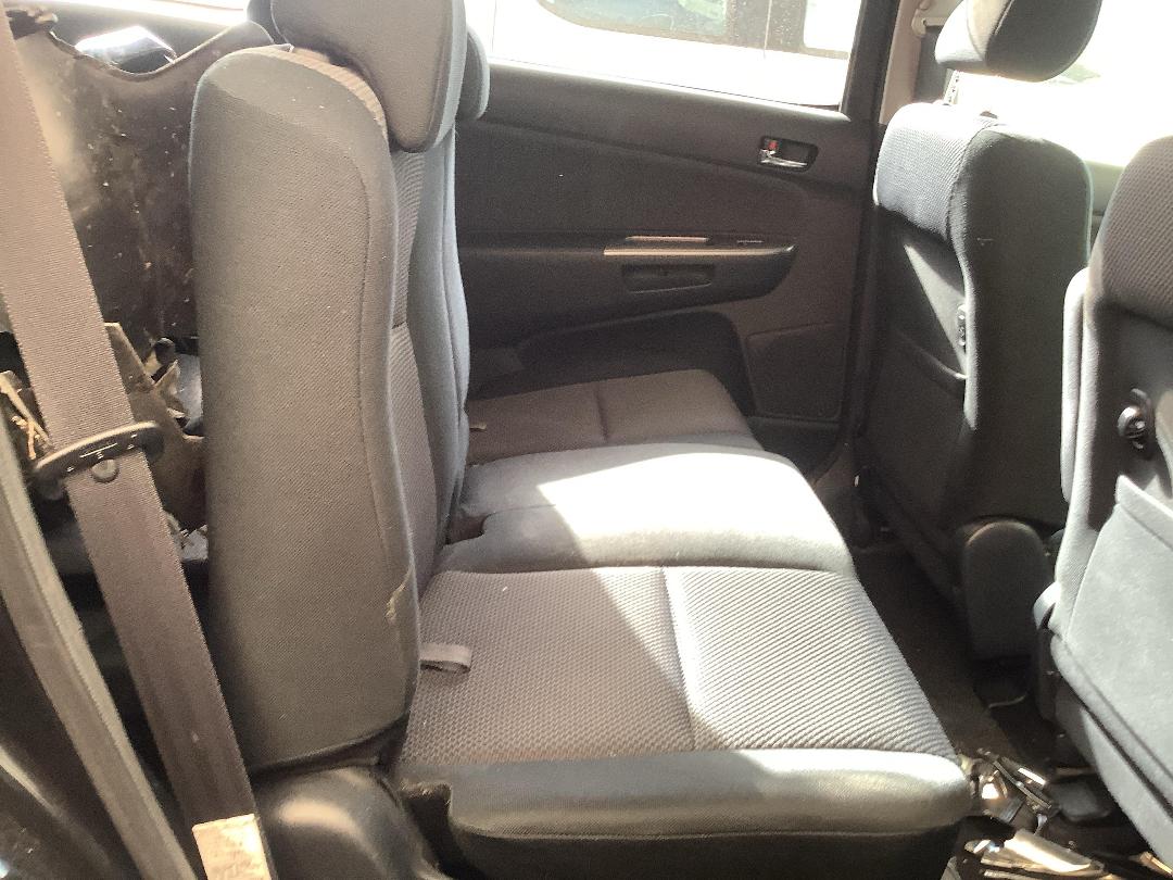 Photo '12' of Toyota Wish