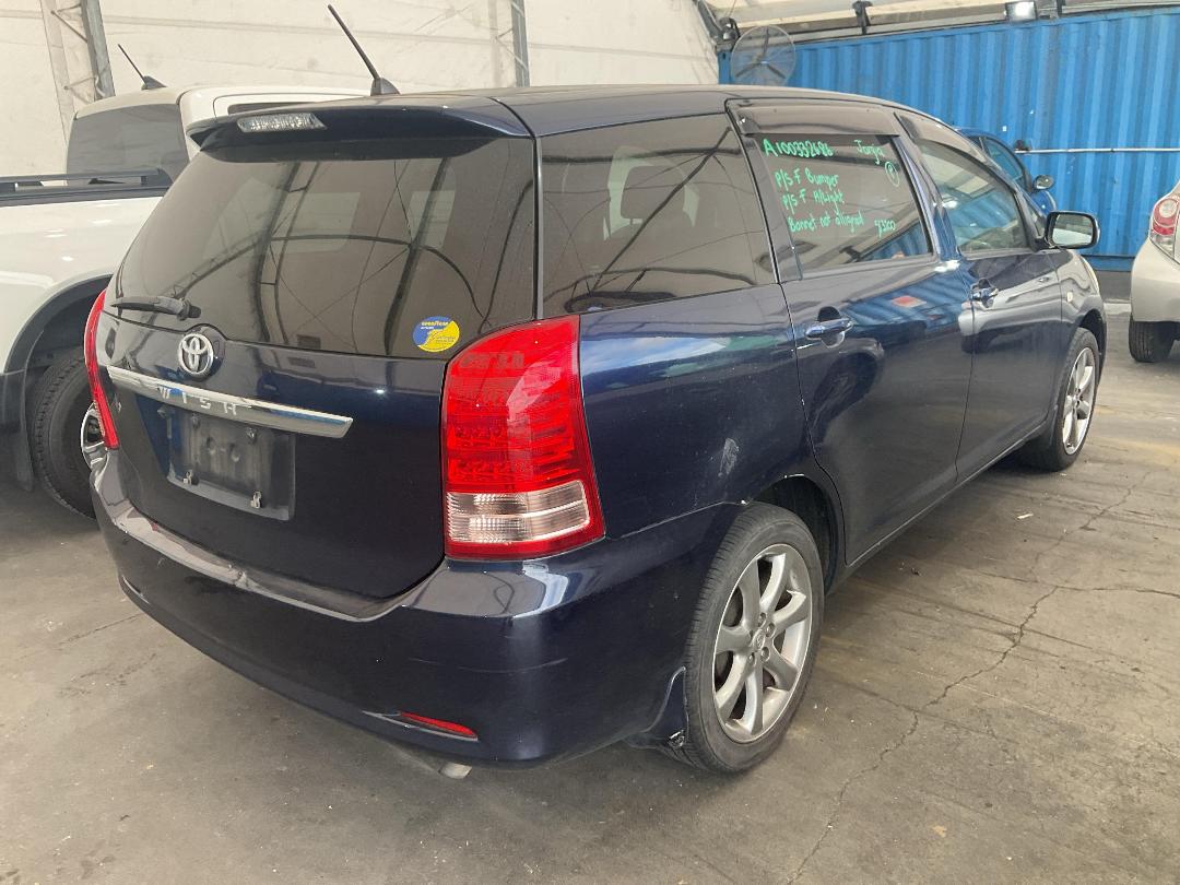 Photo '6' of Toyota Wish