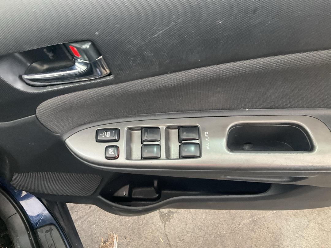 Photo '10' of Toyota Wish