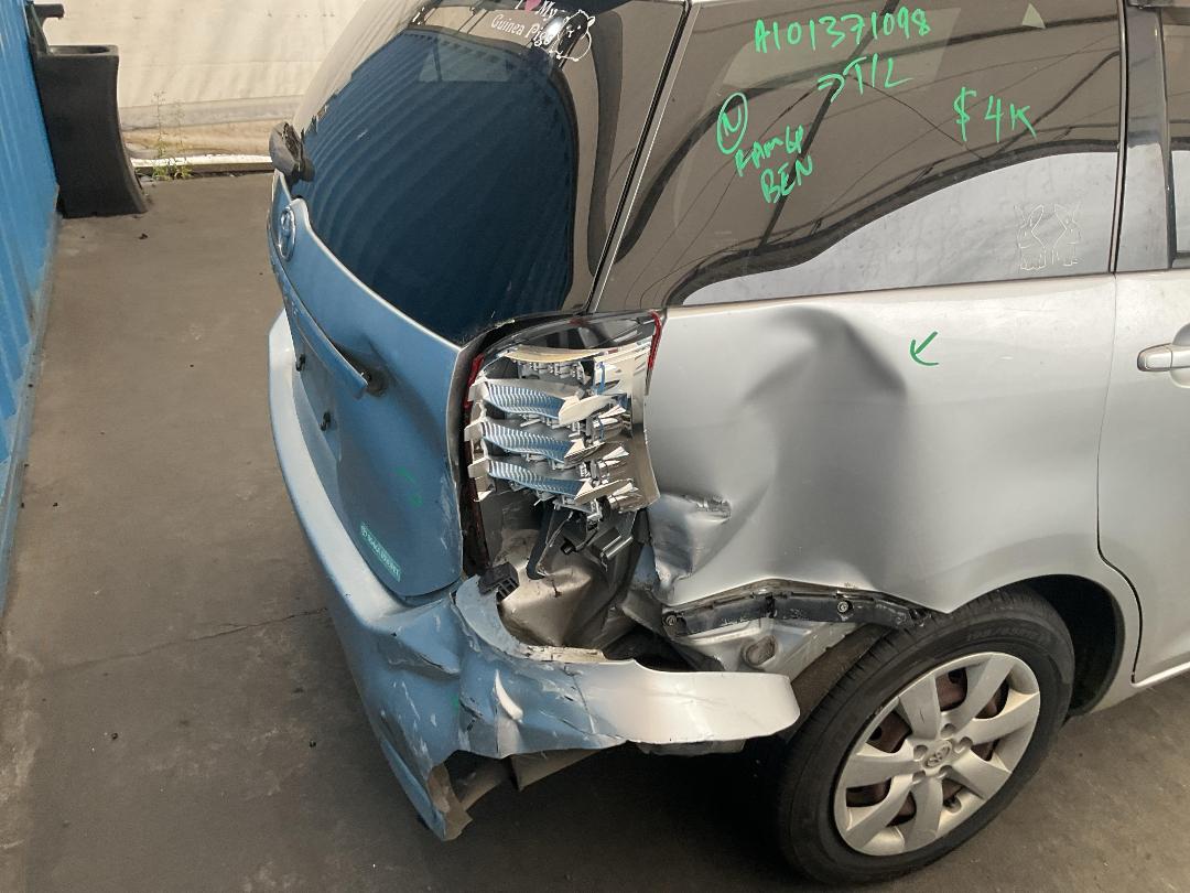 Photo '14' of Toyota Wish