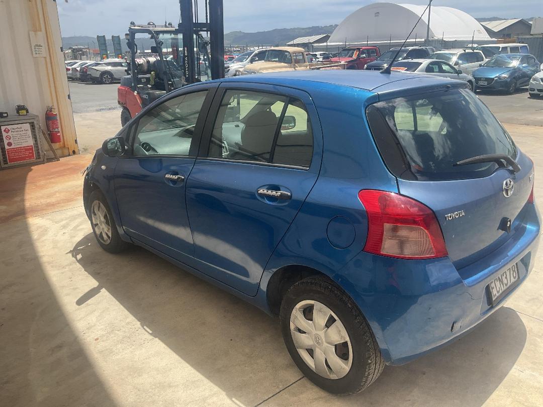 Photo '4' of Toyota Yaris Photo '4' of Toyota Yaris