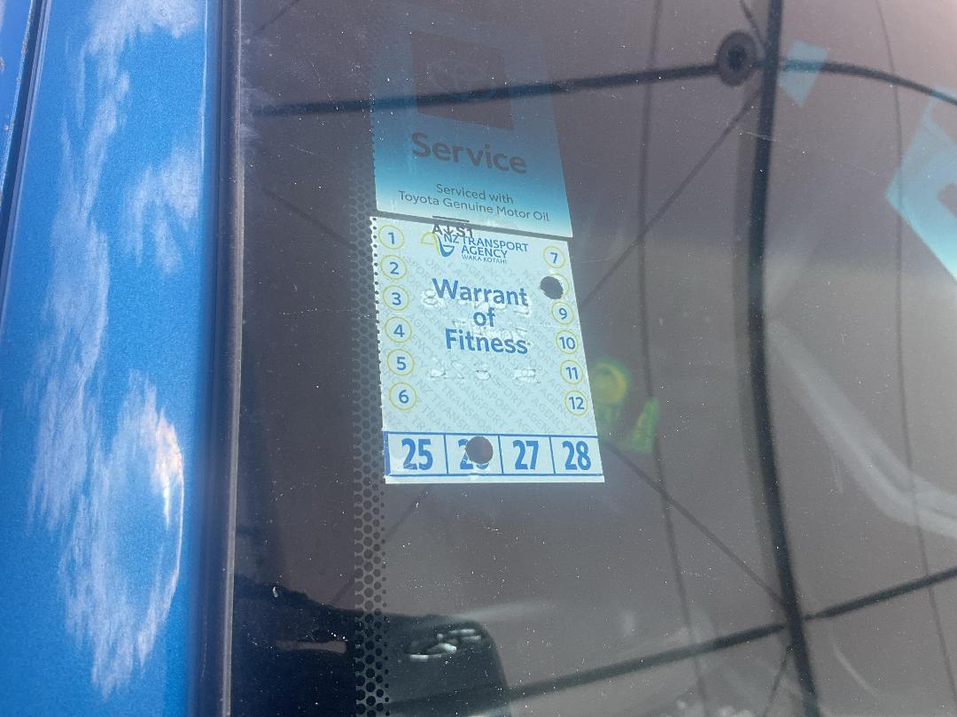 Photo '12' of Toyota Yaris Photo '12' of Toyota Yaris