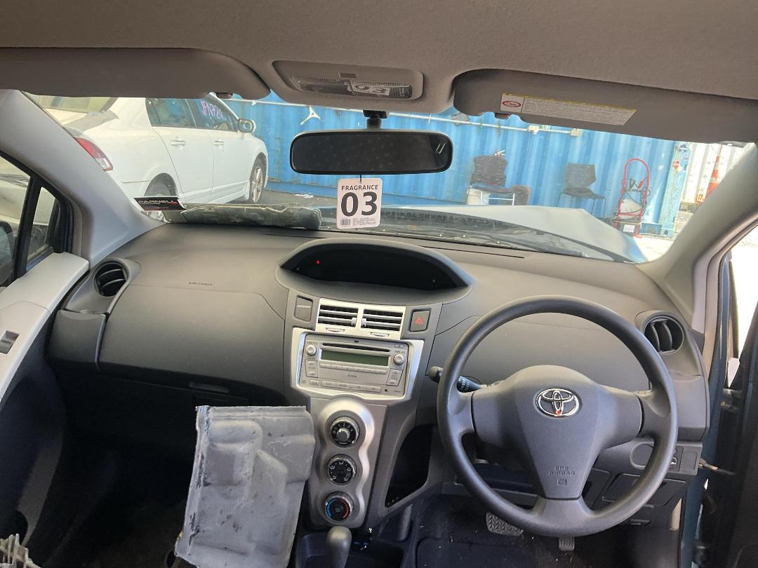 Photo '19' of Toyota Yaris