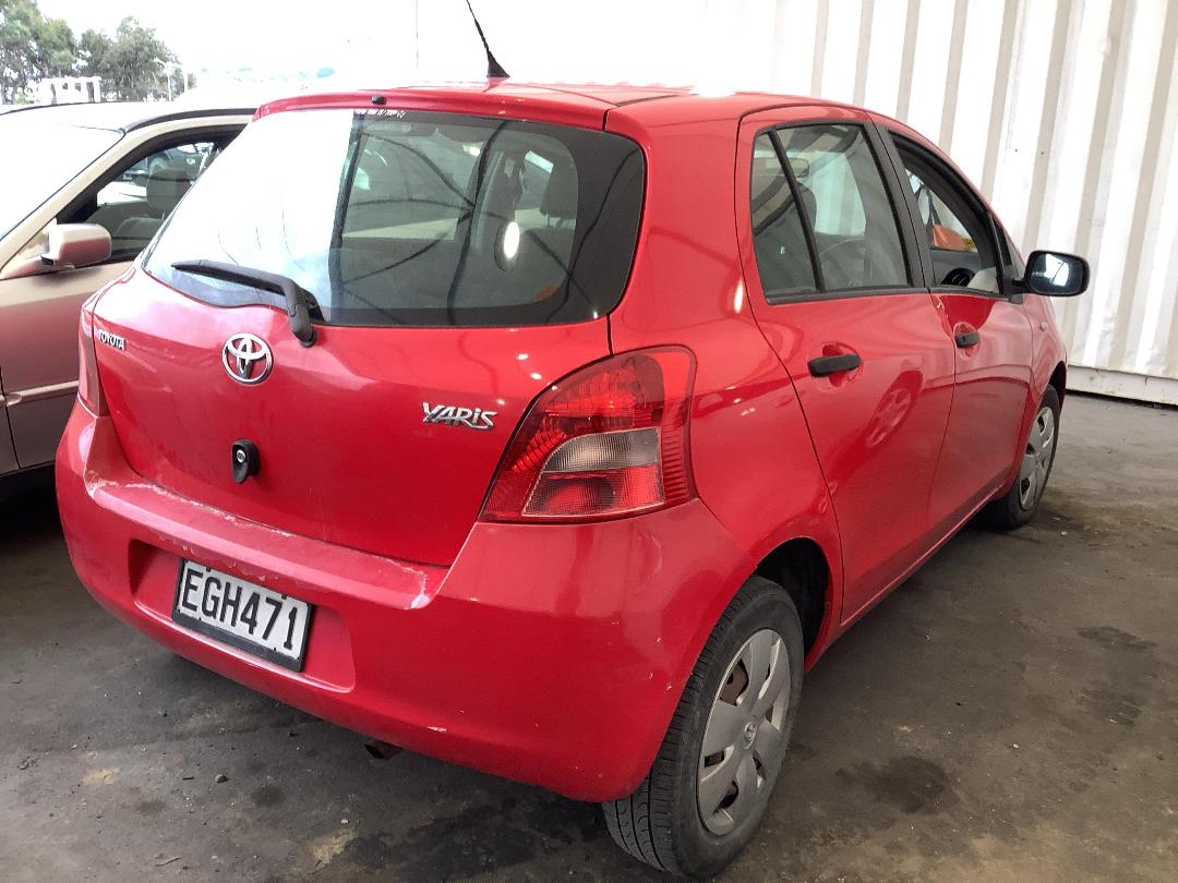 Photo '7' of Toyota Yaris