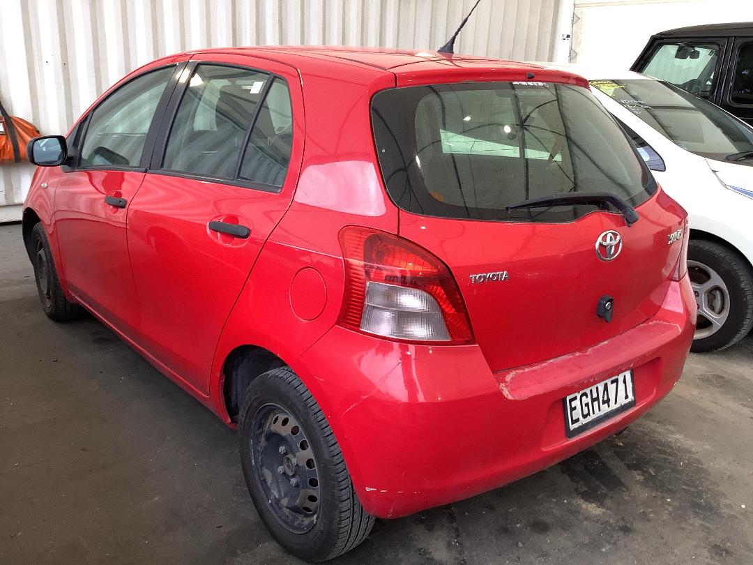 Photo '8' of Toyota Yaris