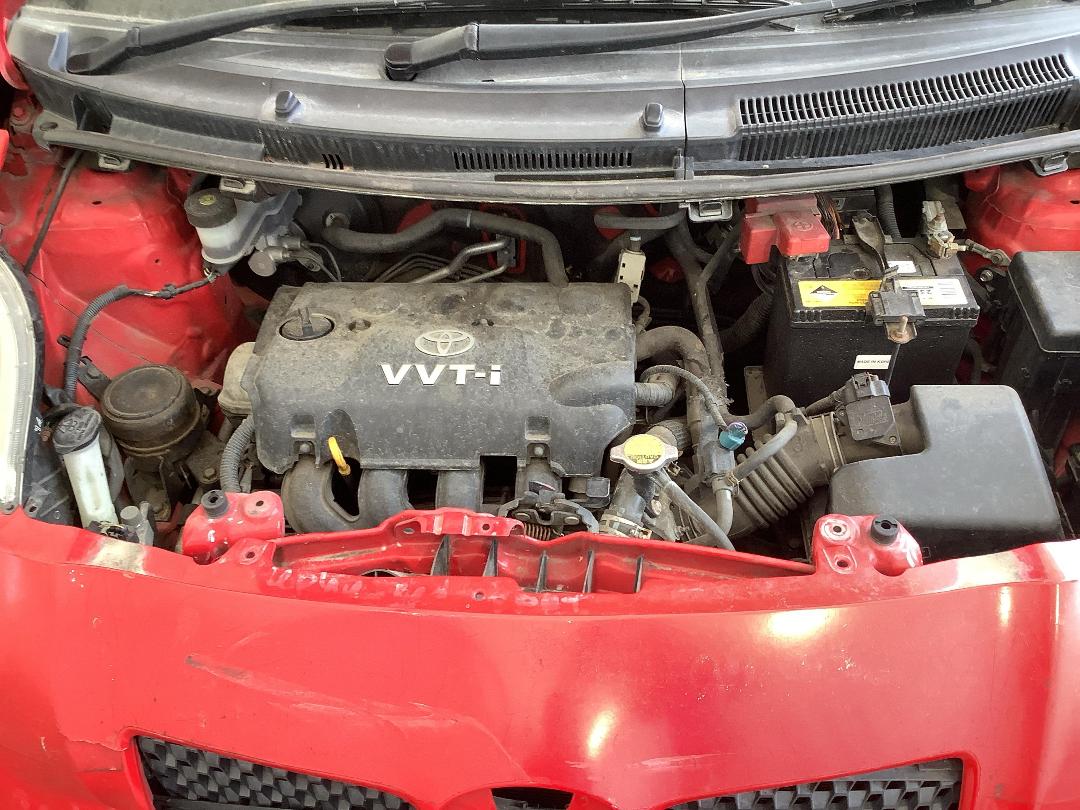 Photo '19' of Toyota Yaris