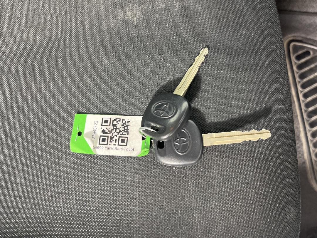 Photo '22' of Toyota Yaris