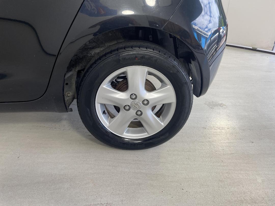 Photo '11' of Toyota Yaris Photo '11' of Toyota Yaris