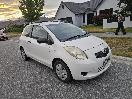 Thumbnail '3' of Toyota Yaris