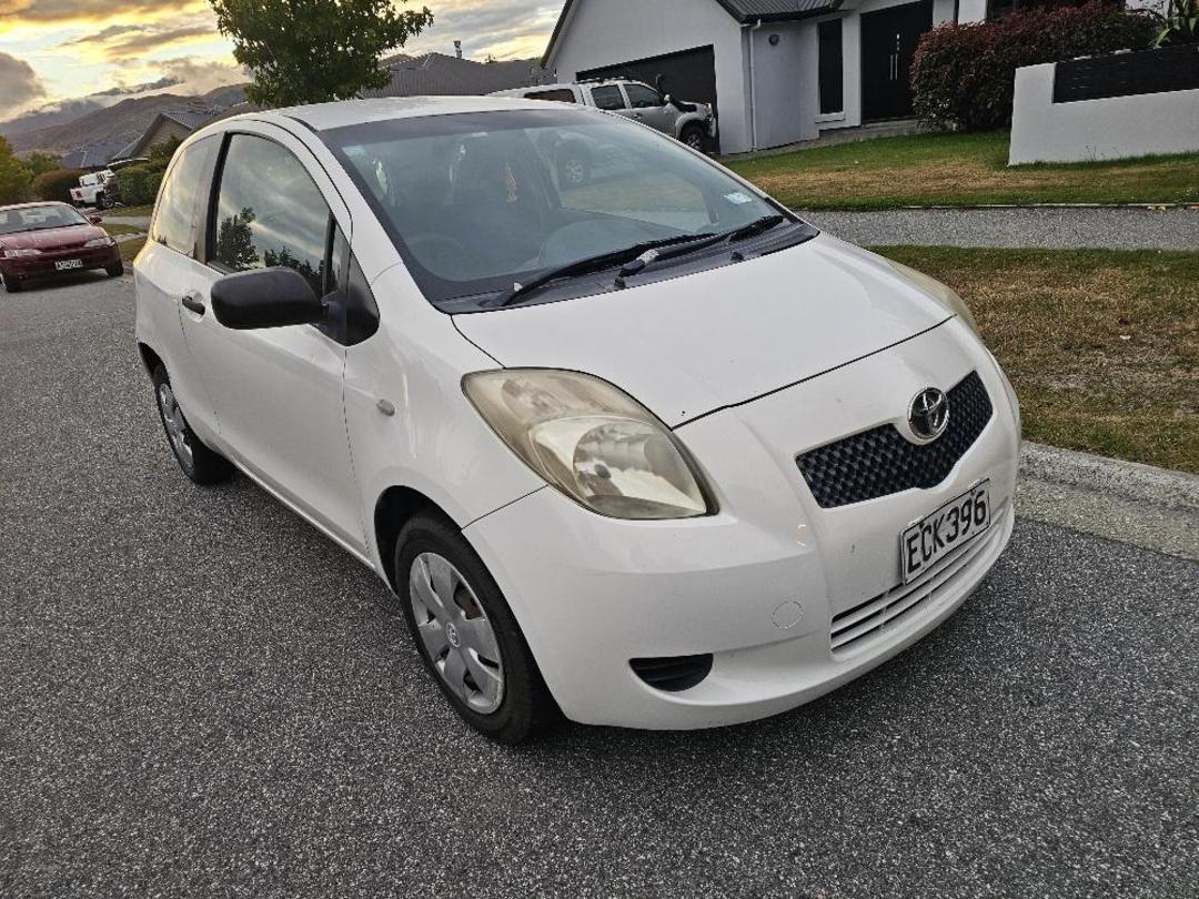 Photo '9' of Toyota Yaris Photo '9' of Toyota Yaris