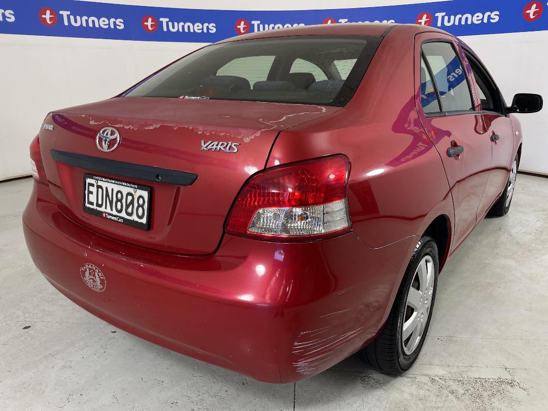 Photo '7' of Toyota Yaris Photo '7' of Toyota Yaris