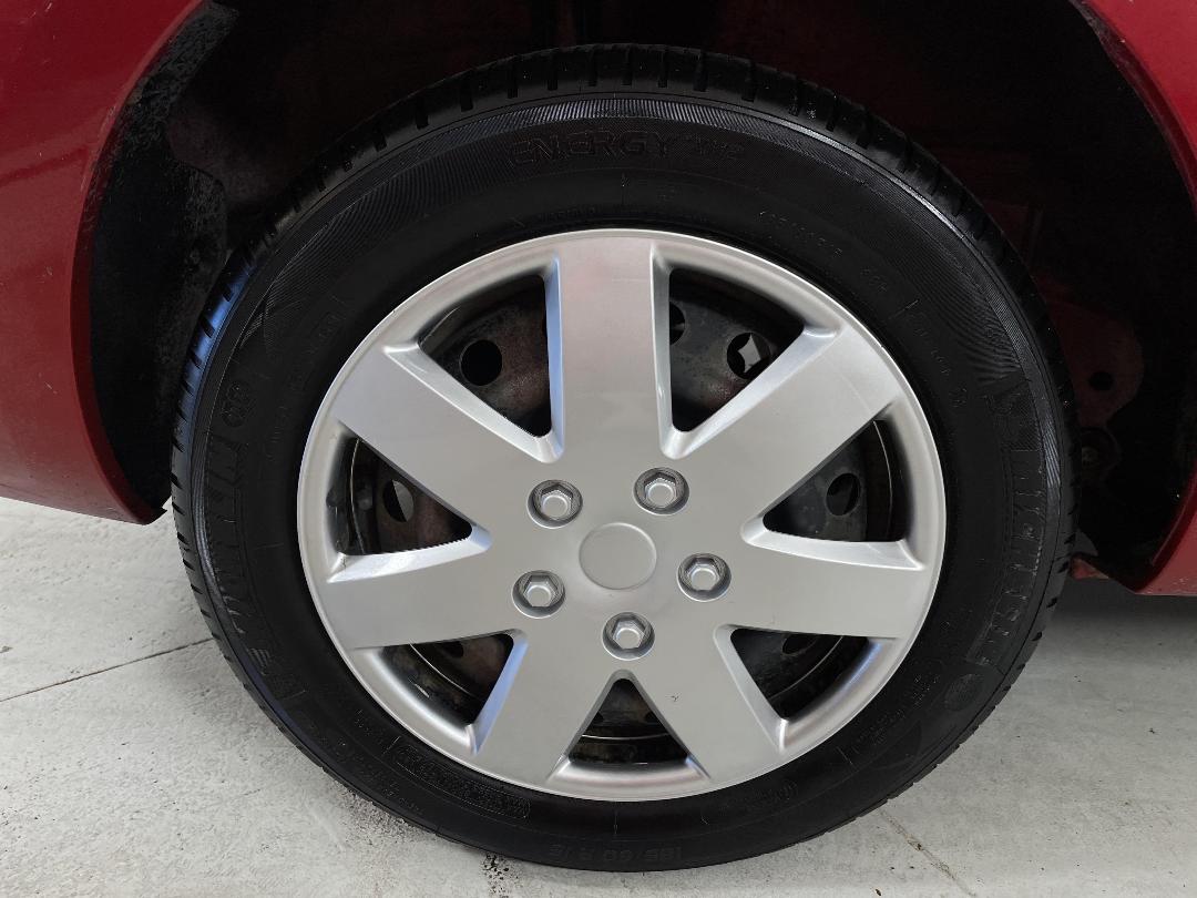 Photo '12' of Toyota Yaris Photo '12' of Toyota Yaris