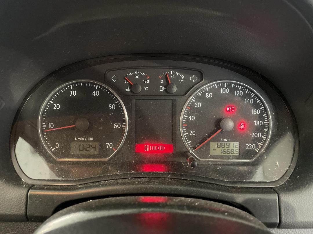 Photo '21' of Volkswagen Cross Polo