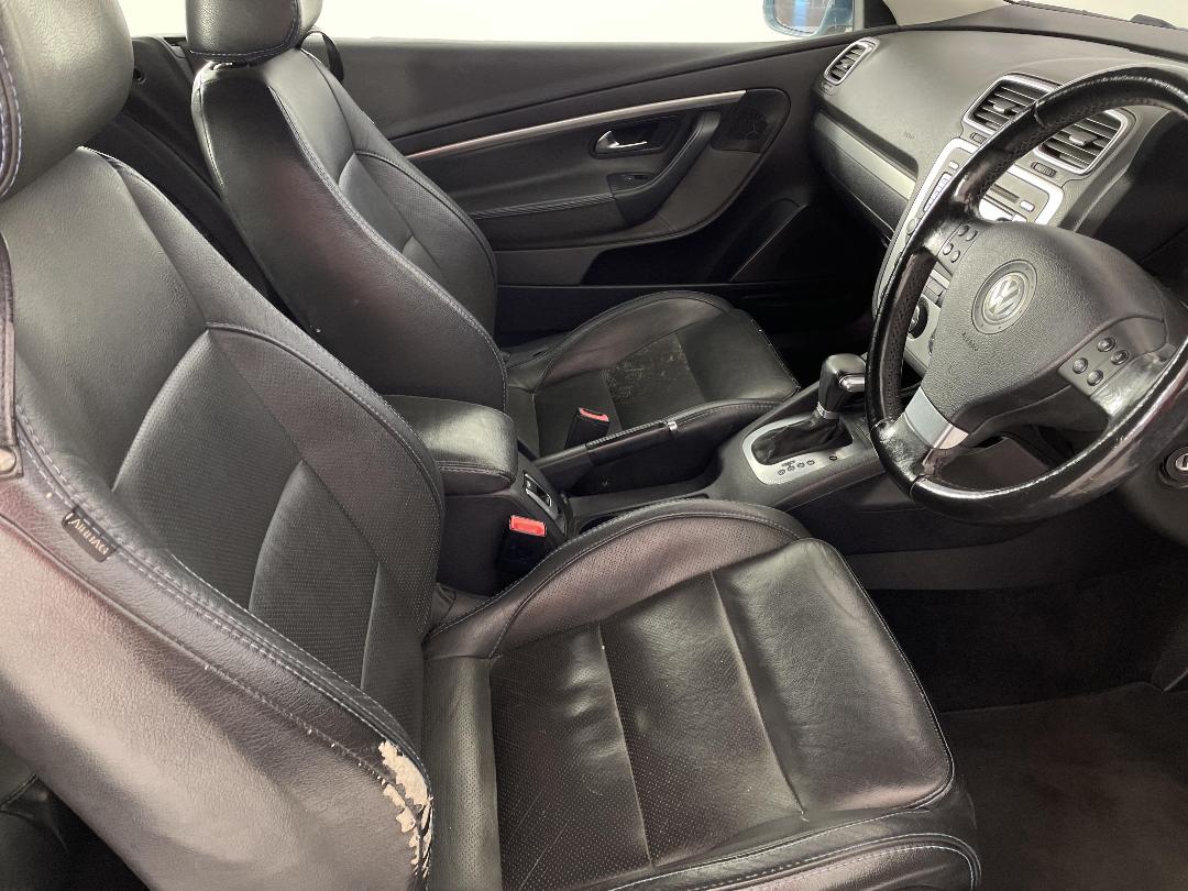 Photo '16' of Volkswagen EOS