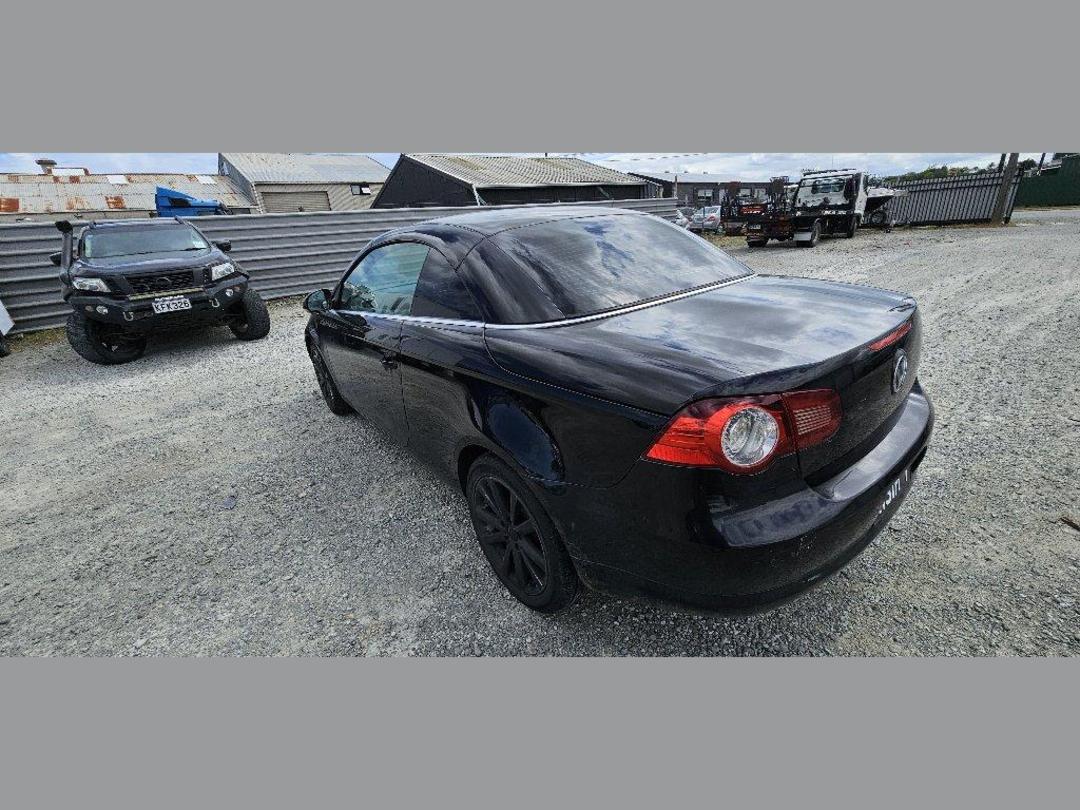 Photo '6' of Volkswagen EOS