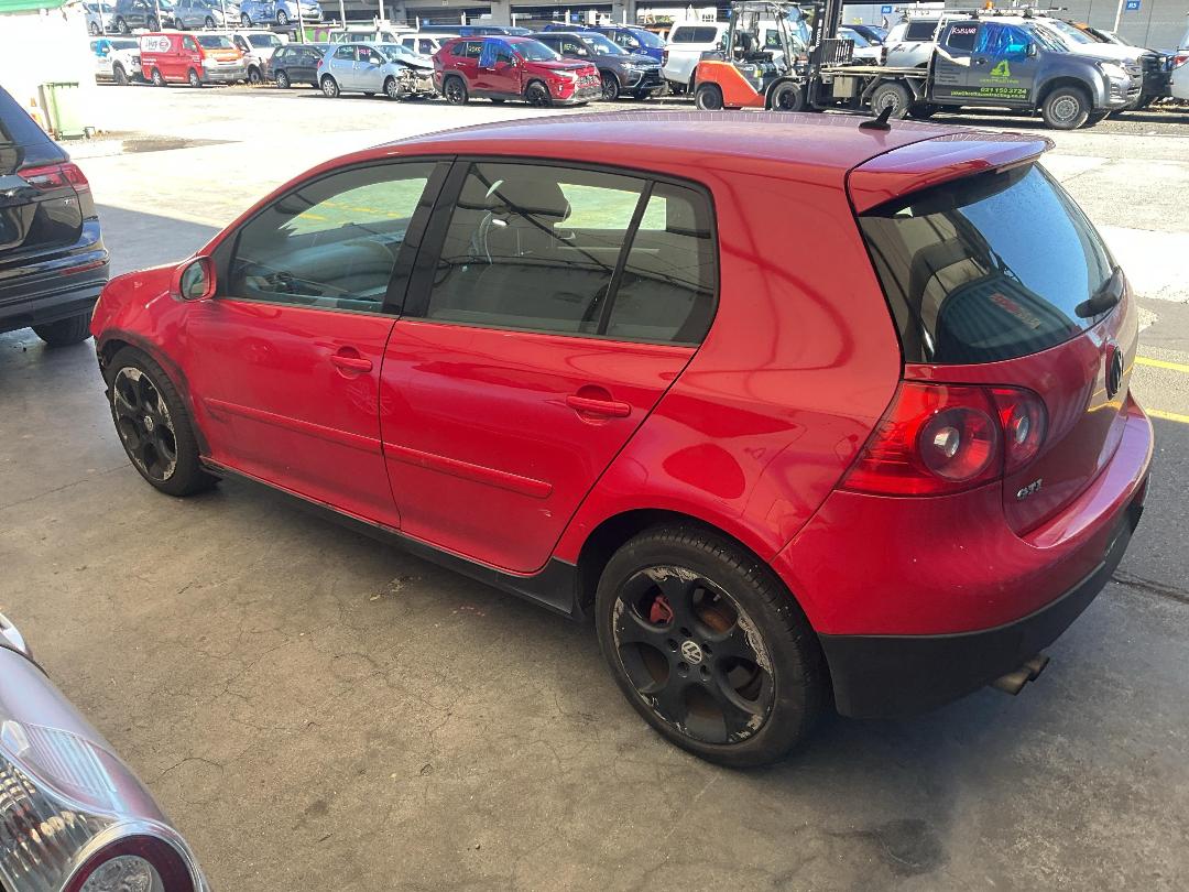 Photo '12' of Volkswagen Golf GTI