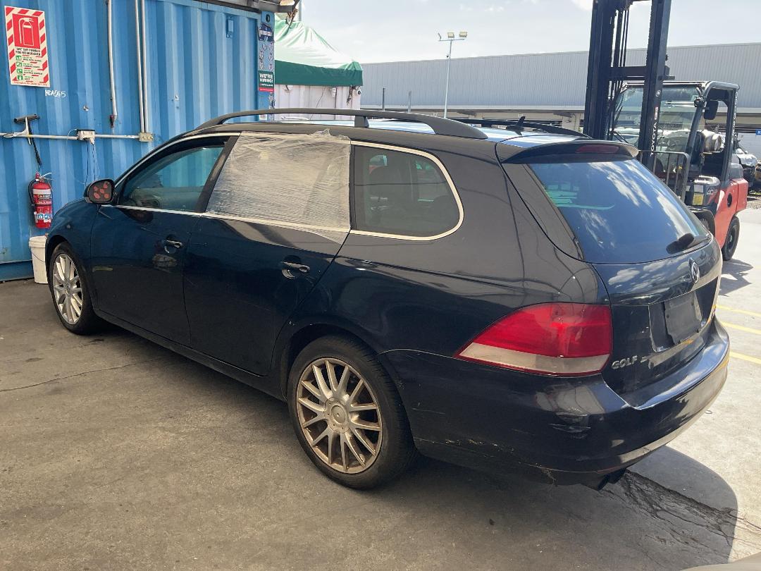 Photo '3' of Volkswagen Golf 2.0 TSI Photo '3' of Volkswagen Golf 2.0 TSI