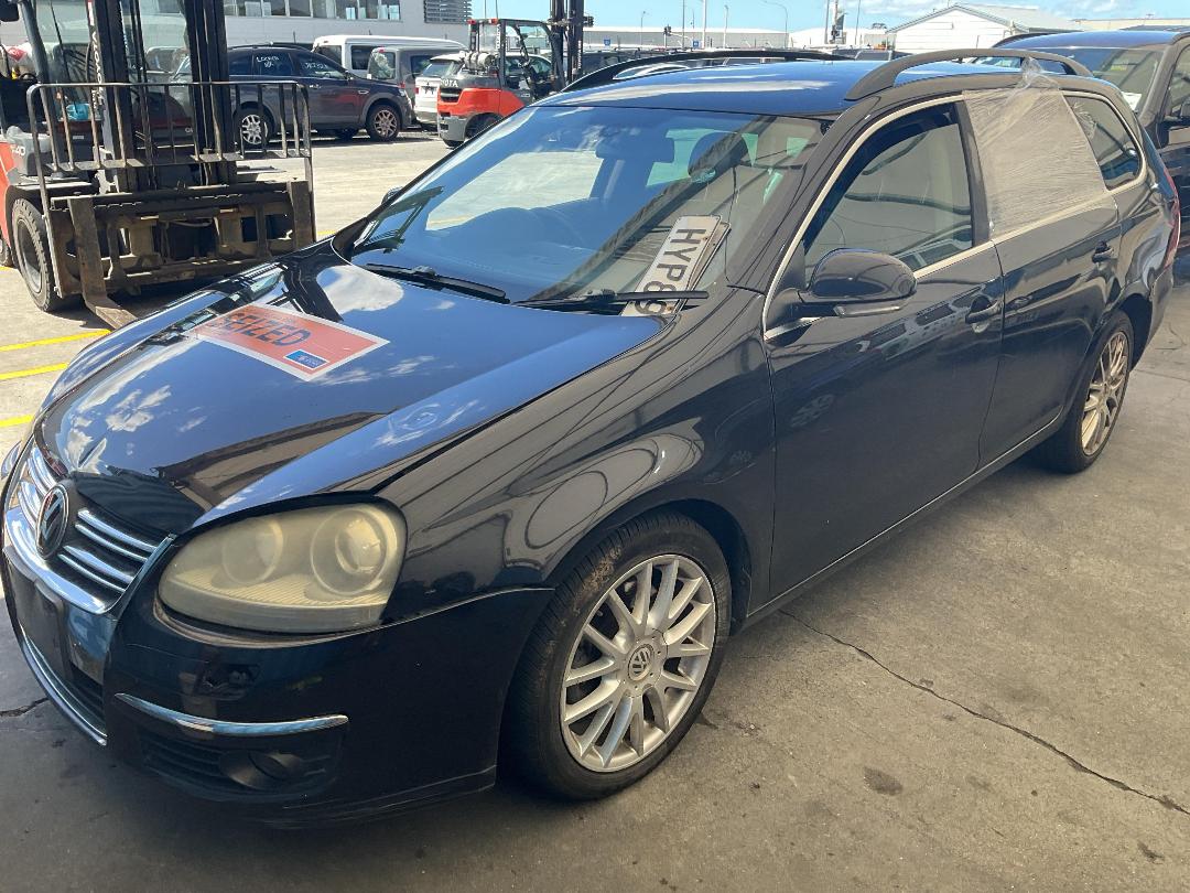 Photo '2' of Volkswagen Golf 2.0 TSI Photo '2' of Volkswagen Golf 2.0 TSI