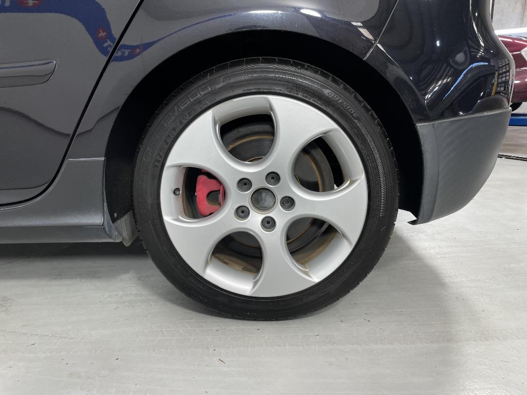 Photo '11' of Volkswagen Golf Photo '11' of Volkswagen Golf