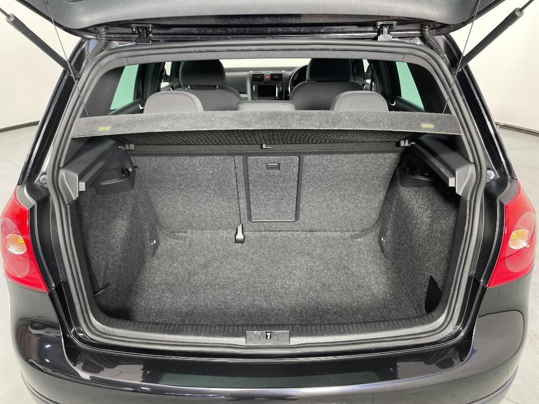 Photo '14' of Volkswagen Golf Photo '14' of Volkswagen Golf