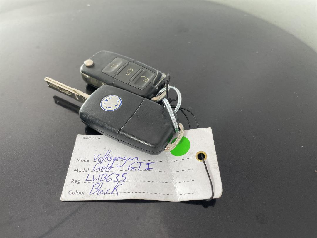 Photo '22' of Volkswagen Golf Photo '22' of Volkswagen Golf