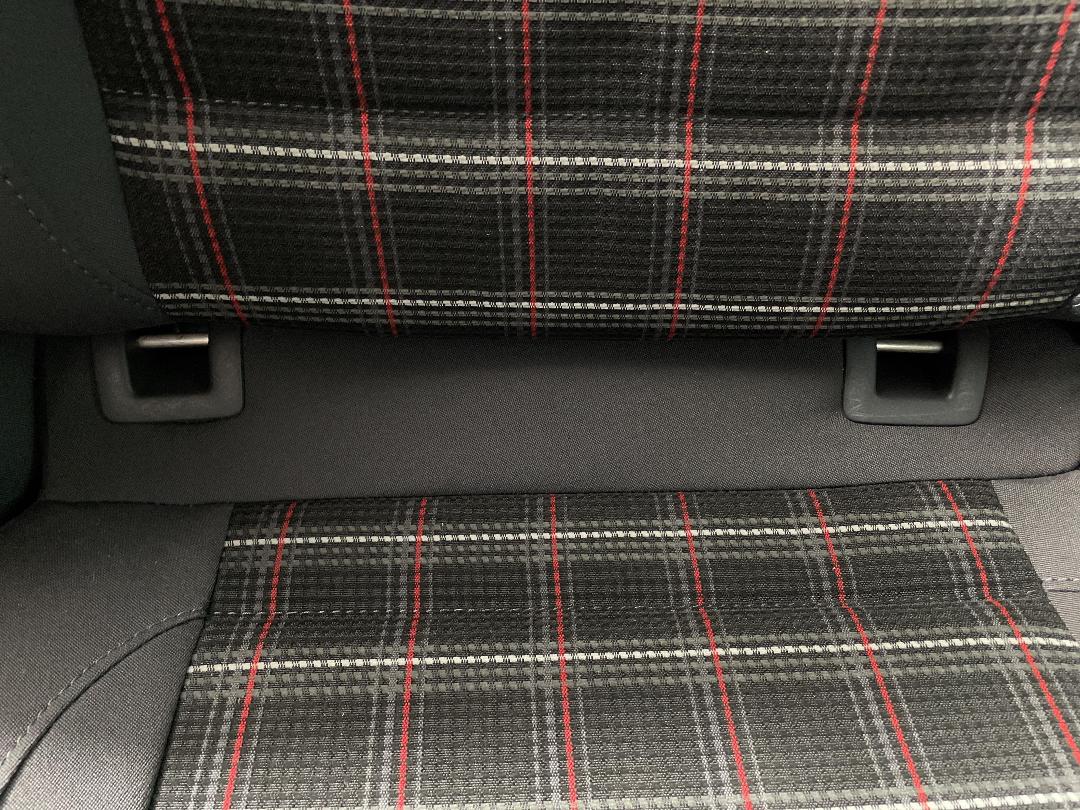 Photo '23' of Volkswagen Golf Photo '23' of Volkswagen Golf