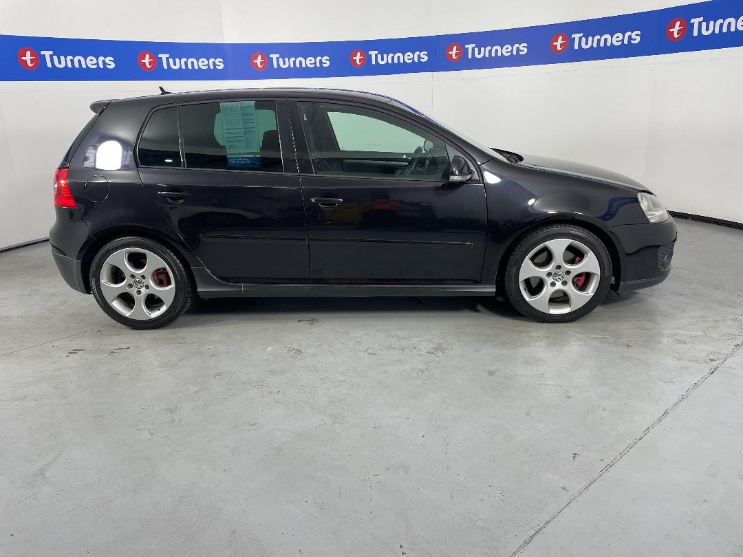 Photo '31' of Volkswagen Golf Photo '31' of Volkswagen Golf