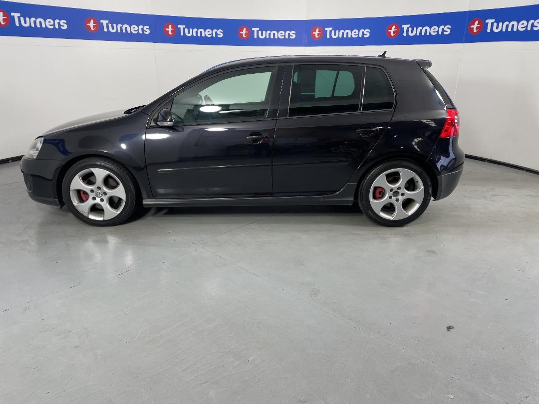 Photo '32' of Volkswagen Golf Photo '32' of Volkswagen Golf