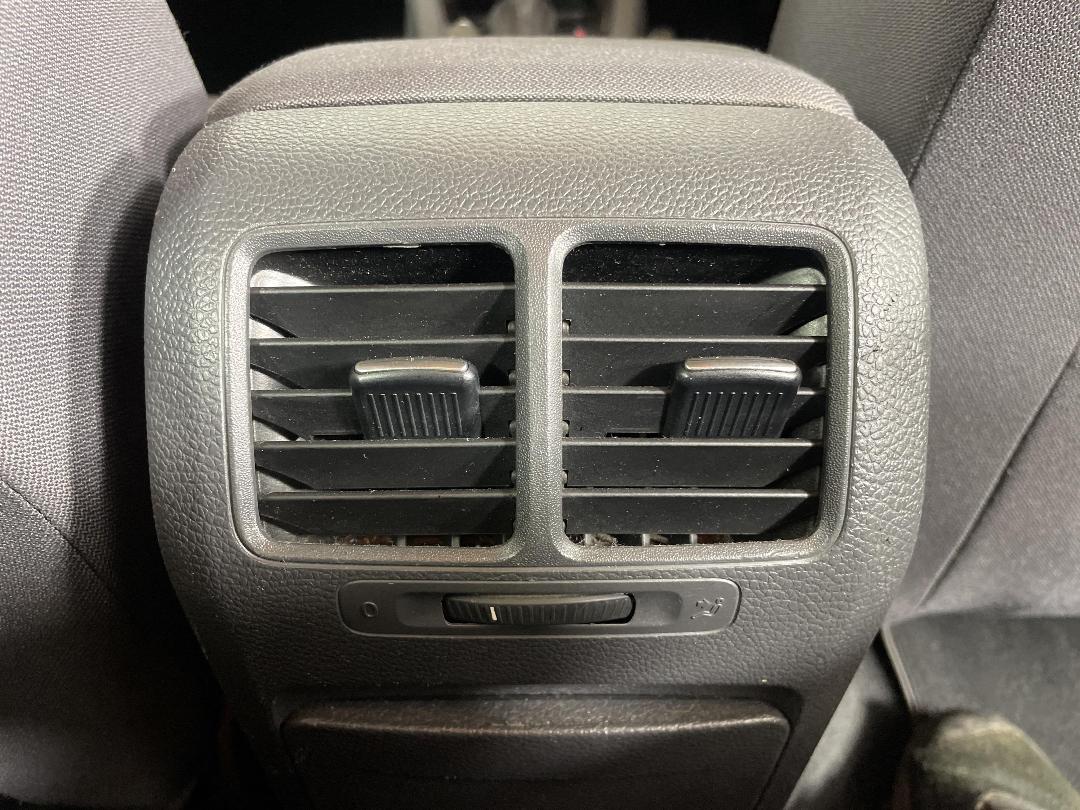 Photo '23' of Volkswagen Golf