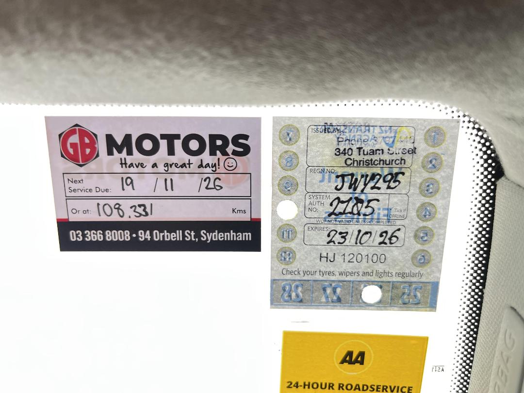 Photo '24' of Volkswagen Golf Photo '24' of Volkswagen Golf