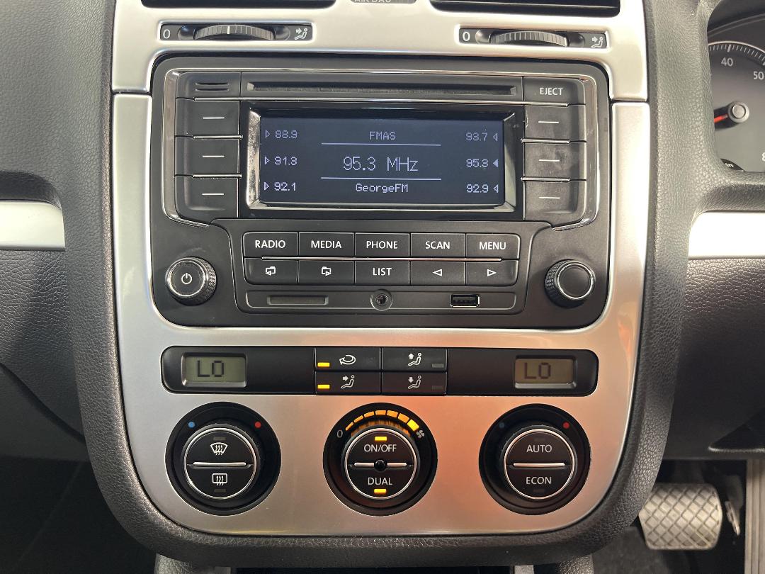 Photo '23' of Volkswagen Golf Photo '23' of Volkswagen Golf