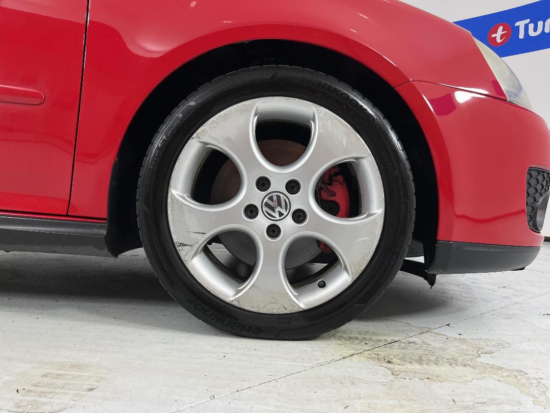 Photo '9' of Volkswagen Golf Photo '9' of Volkswagen Golf