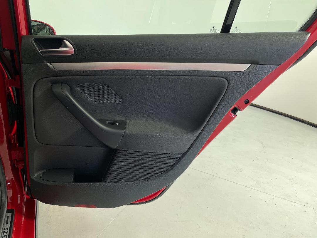 Photo '19' of Volkswagen Golf Photo '19' of Volkswagen Golf