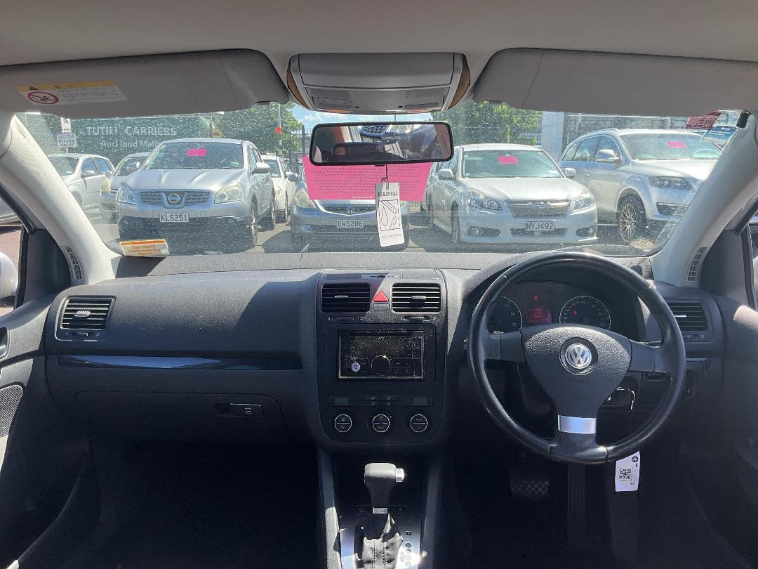 Photo '10' of Volkswagen Golf