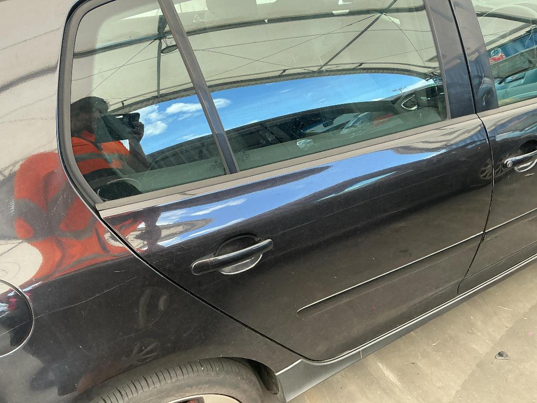 Photo '15' of Volkswagen Golf T GTI